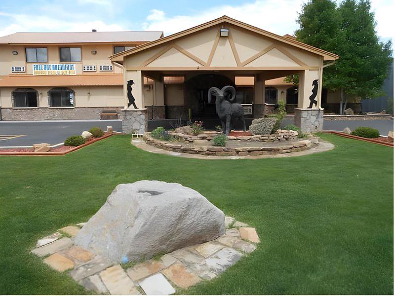 211951F550C7471A9CA6FE37464724D7