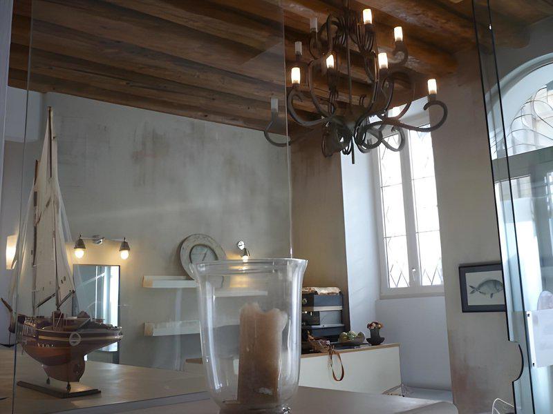 390F4F13FF40D3A9A38657D3E55DDAC9