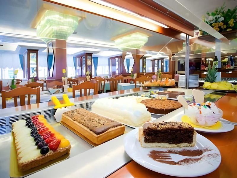 90479DC64A3CC147DE77FAD293E2565C