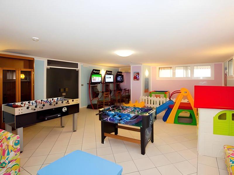 E0AD3DB7D1E5D85D38CB779BAFB94BDF