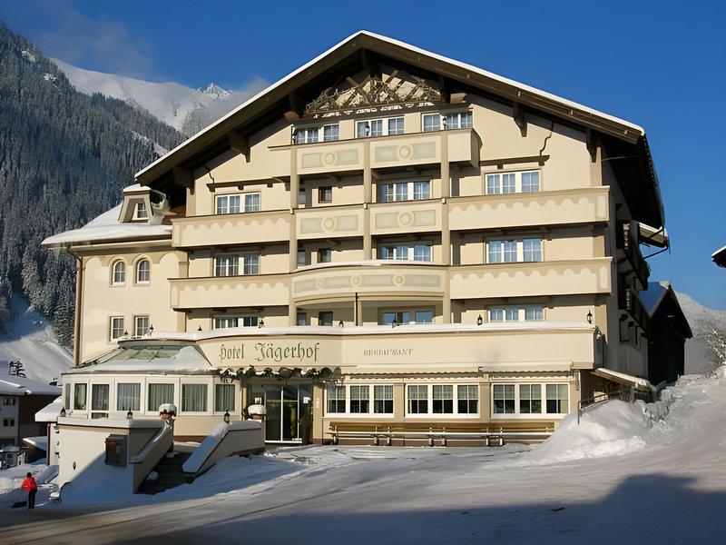 E9A70EE37DAA8BBD811D4E396D58B81D