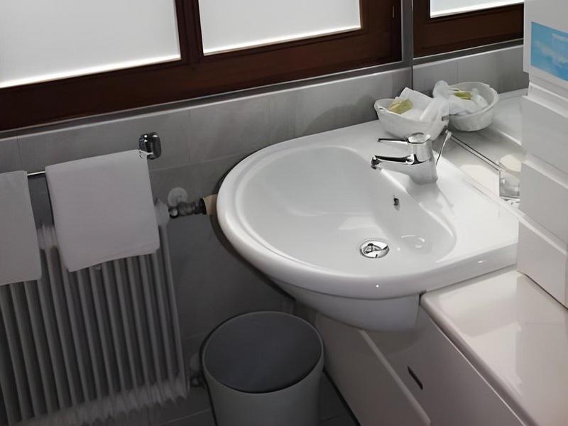 15D609B06D462AFF6C171E8288A38FE8