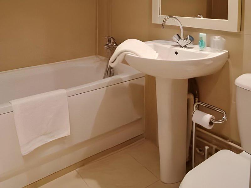 C3B094E55B15D95C0CC671F2096C1D6C