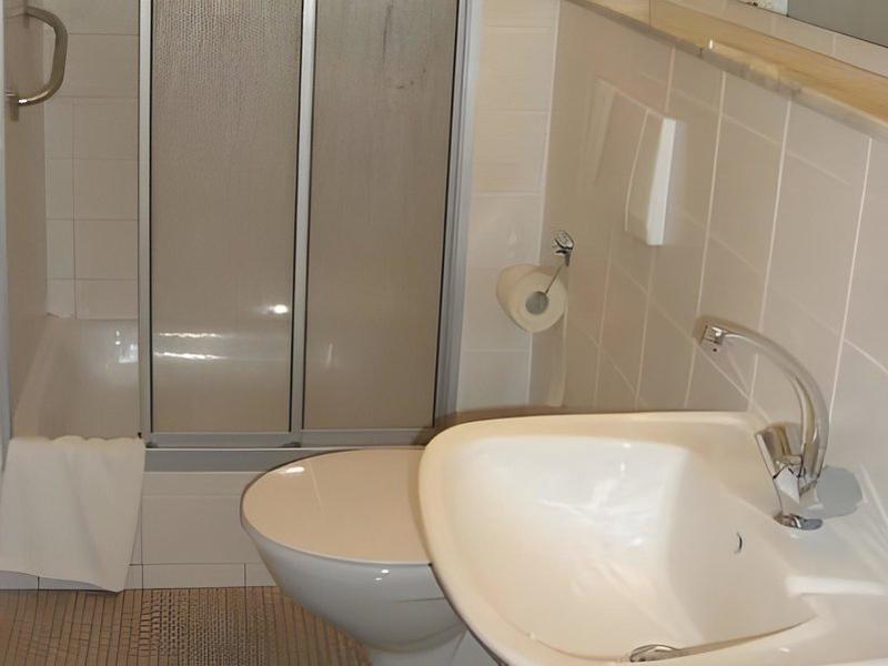 66621C5327B96A9D55B923621BB98E01