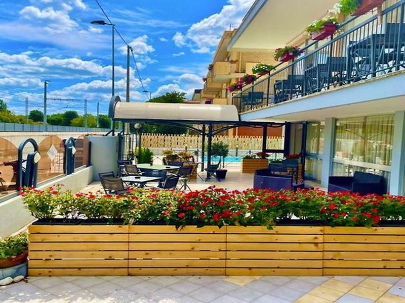 F9113D09695C236BDB251DB72512858F