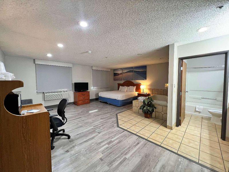 86C84E246D79FA05F9A74531803A32B0