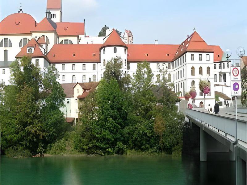 F85658F799B500677ABD8C21E1BD3CDD