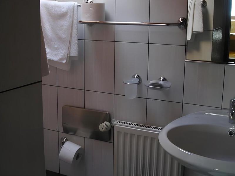 96182D033DB4913C5BFBBCB3D8CC487E