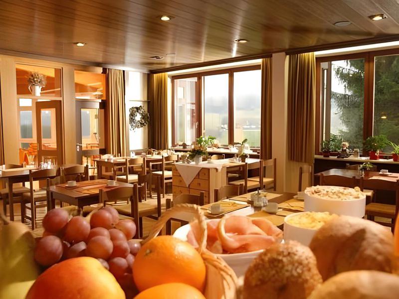 88C80E5E51431F962269379B3BD1A2FE