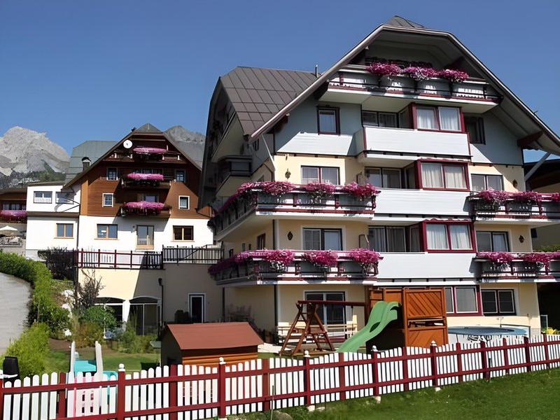 A8EF89F35F8A0F27BB1EEE759C470238