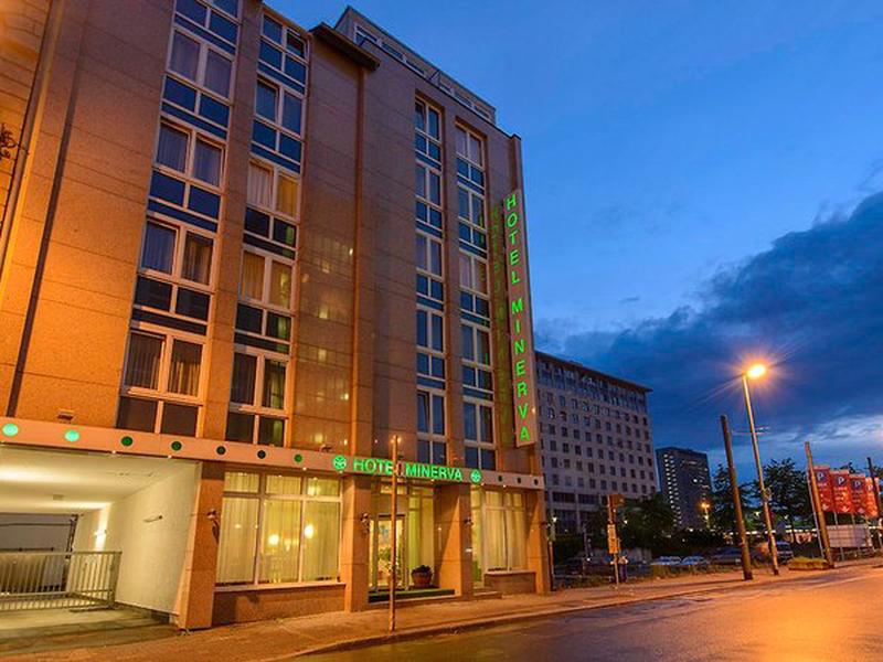 EAF107783CC429E38D4A66E727307C99