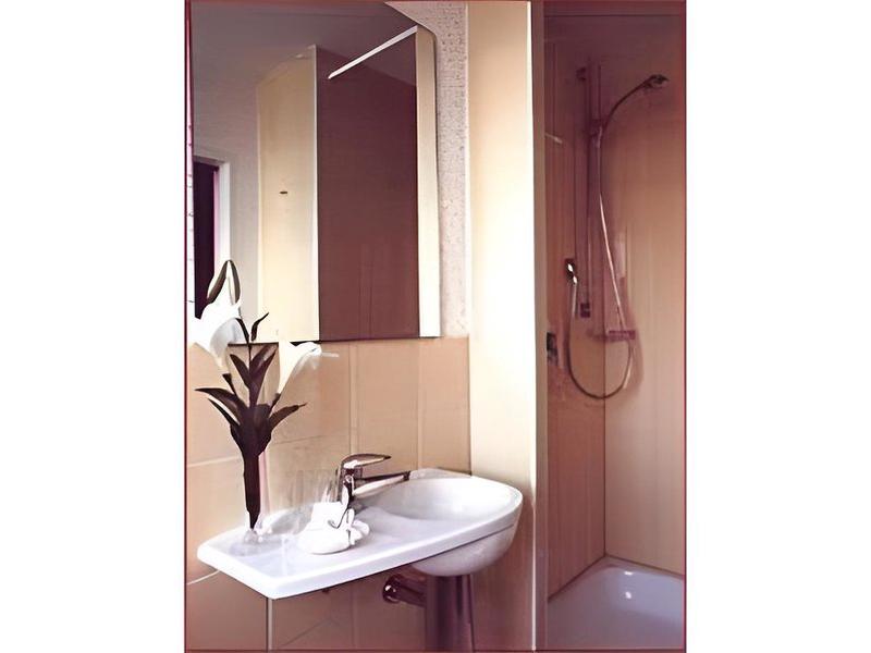 8F7B58EE8A5C67E86F2138D2EA6F2F50