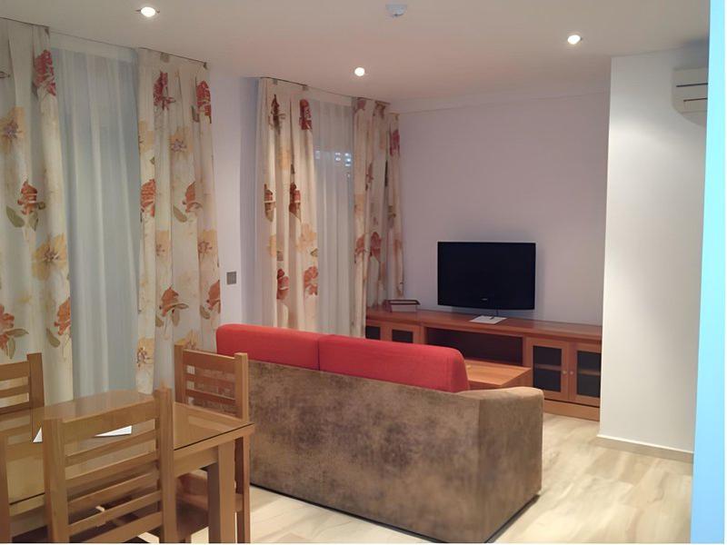 4BF050AB8D24B8E051645071B3E06AFF