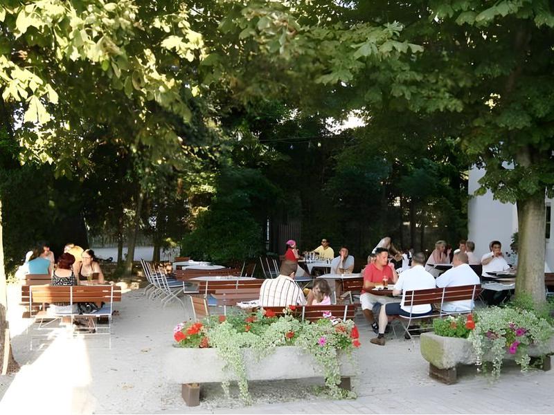 1A5C10CEB21D3DA91306618F3C388F4C