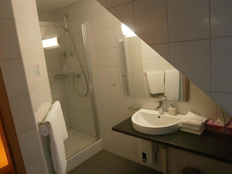 23A8E6AC556F0B3CE5E22D526EB836BA