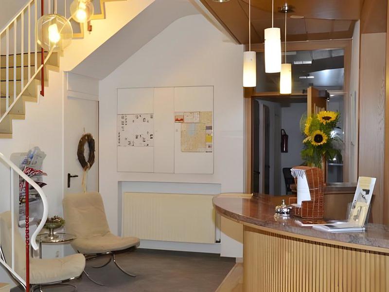 2383A37300FB0B47D068ADAD2F320E79