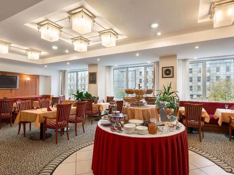 C6D281F593EA222980B1F098D36FEDE8