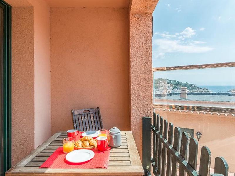 F21DA5621D7144A980839085D83D098F