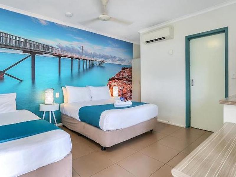 7F7F3EBADF6D39C2CF6BC9F075C42515