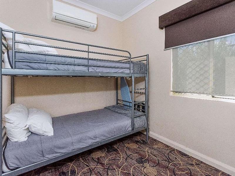 AD7EEB16285D8955581C3D254A0F59FA