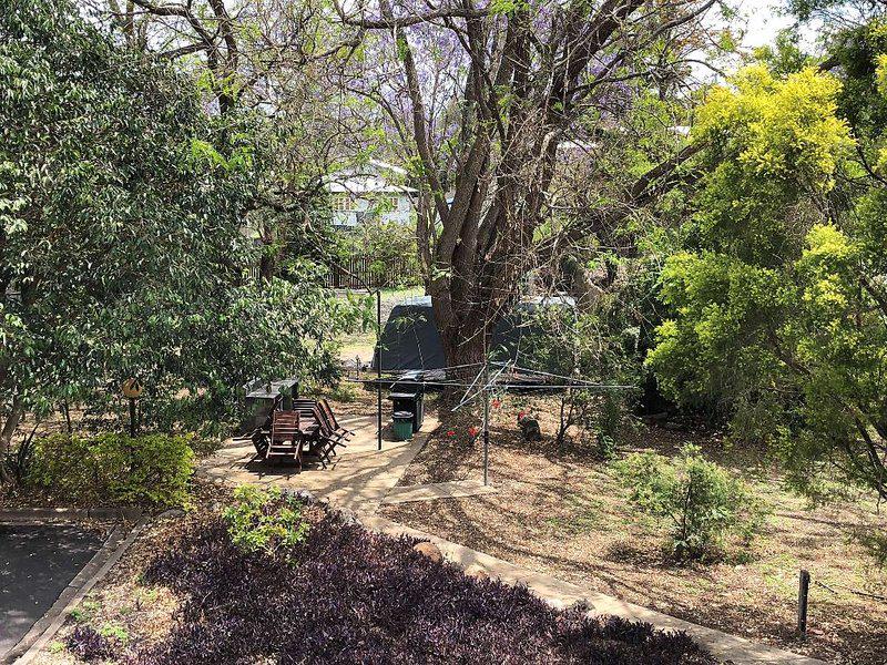 E2EF5C56310A9915A6B9B2ED0D69CD75