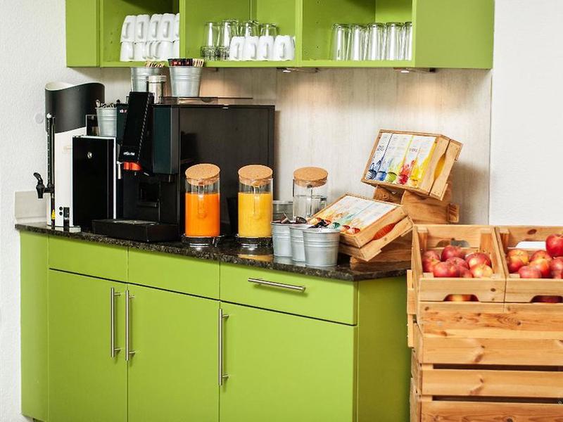 F00B5D4AA5457619D14AB697D1DB1F3A