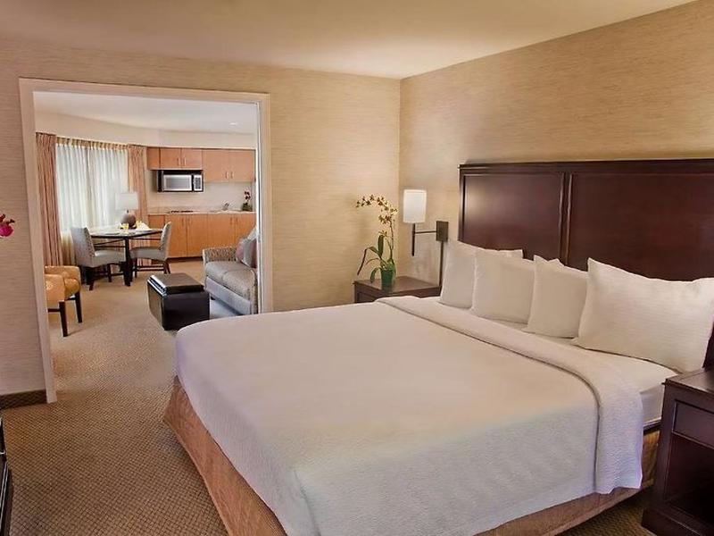 4BC2B21B955C50954E795F6EEA313500