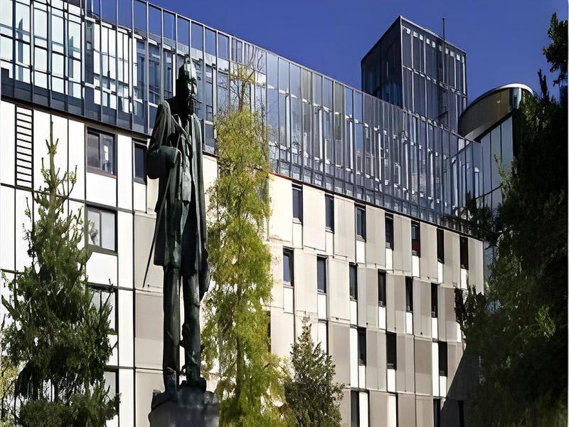 4598D393401DF2856CC205FBD356ED03