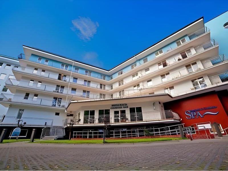 A2B2D7E1DE742F768A8147ABA19D787B