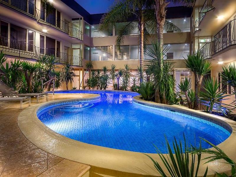 5B3687A6C5C2C58060E90F459F4378E2