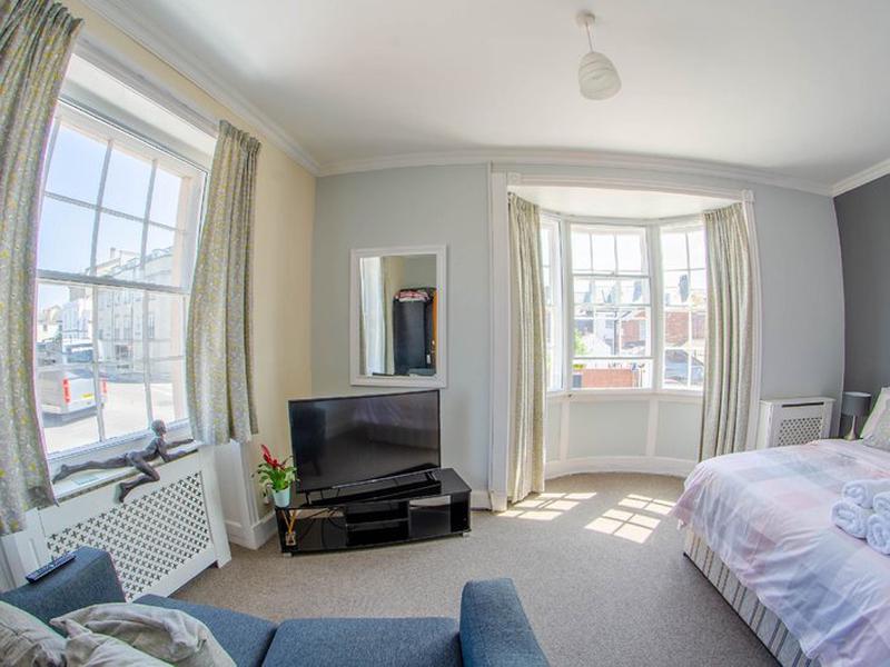 0DBBF1737F3600725BC8576EB4BFB73F