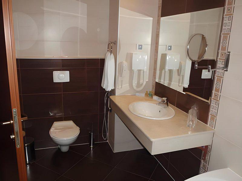 9C52C3A56FC172151A75CB2DEB8E9160