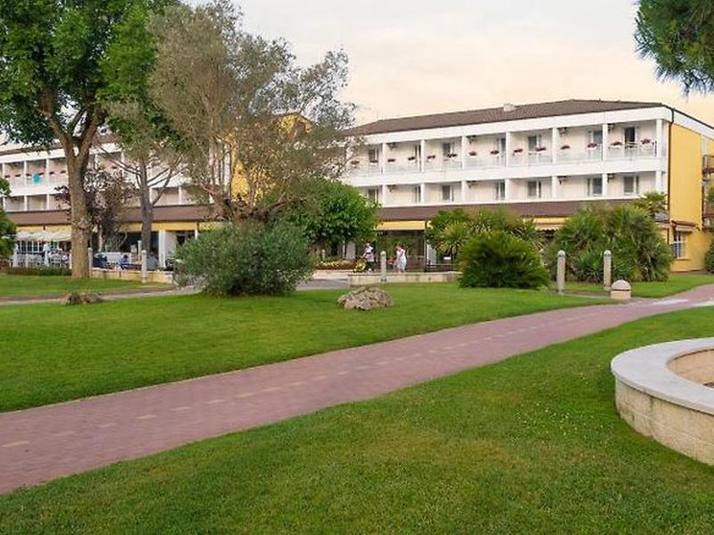 D02AB1CB1CD9DCD8579D12F3CF041FCA