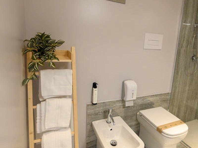 19D5AC30F27CB8F06F651D21C64568CE