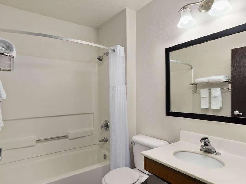 21640AB8166F4B641AD015B250239CD2