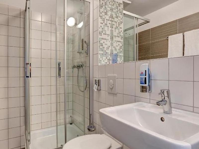 9091AA5246495C0C7861707FB419EFB4