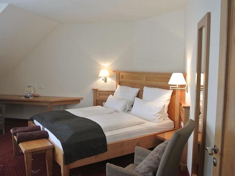 5AC363995CB7E074D77E37151688F0B0