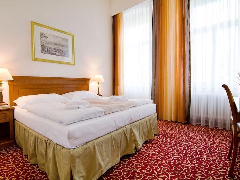 C472CDD8B1D108D21BA8D1C8C9C4D304