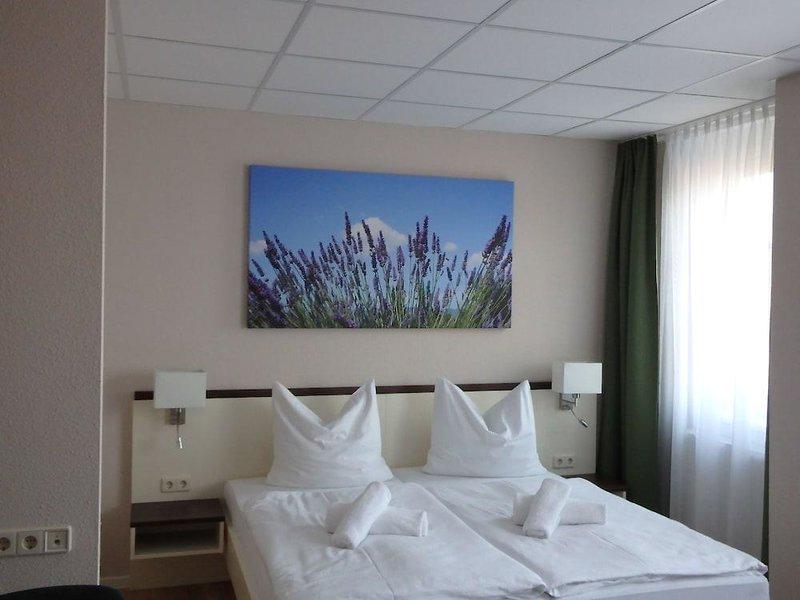 43FC32664308D8B170593B62ABA7161F