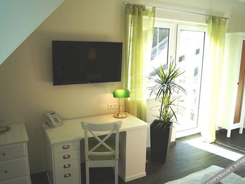 6D89D4574300F2C98EF2F0204AA3311F