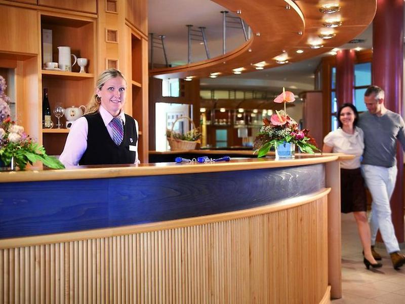 80E6552C5B0744ADA383F52A051A2D6E