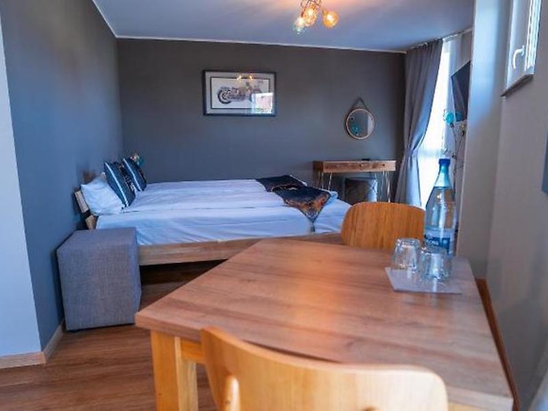 32A304168B6E6D9C5BB7502A33BC06A0