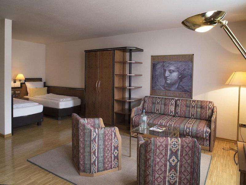 0FA74EEF559000A6B9B18B8282C70CF5