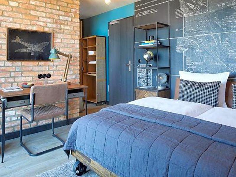 44A578D317247FC9BE340B46A48D585E