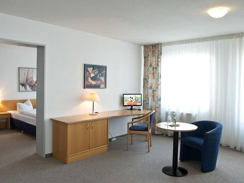 E04B12409C0120B931004E096CC980A3