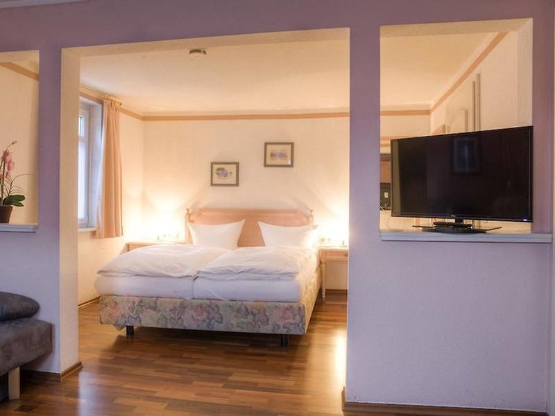 C13075868E0A92F013F01C85F7CD2128