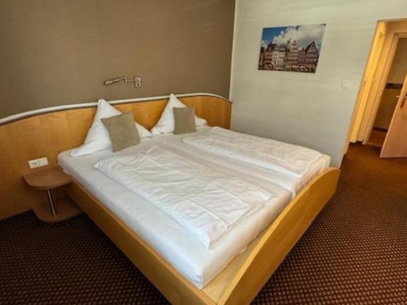 5FA7F56205F294CDB368940725174976