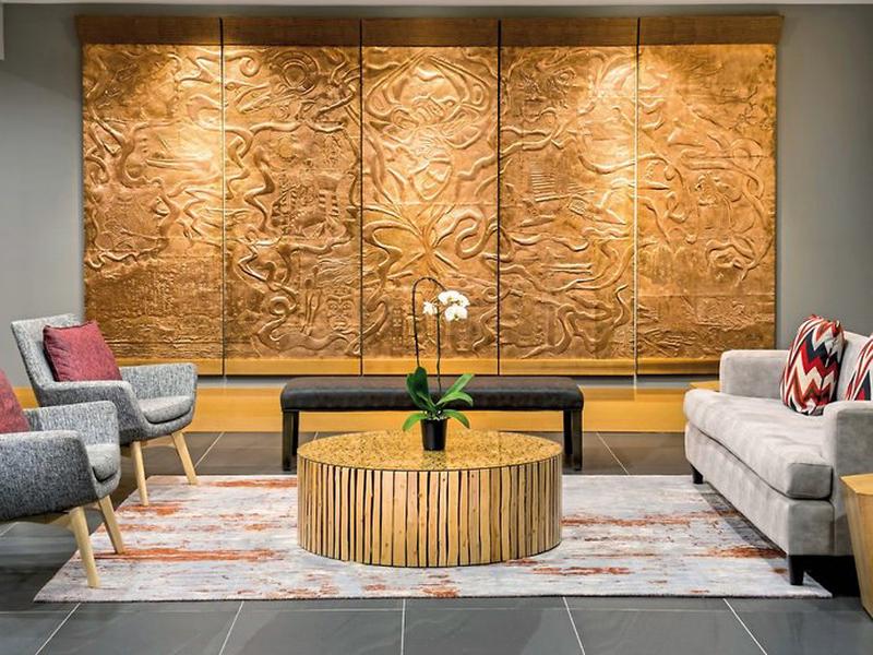 955AF919475DA4E0DA394BD2D01DA52C