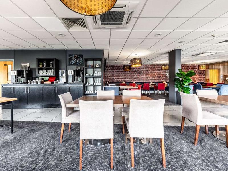 EADC5053BF1828B6A718EBEFA414784B