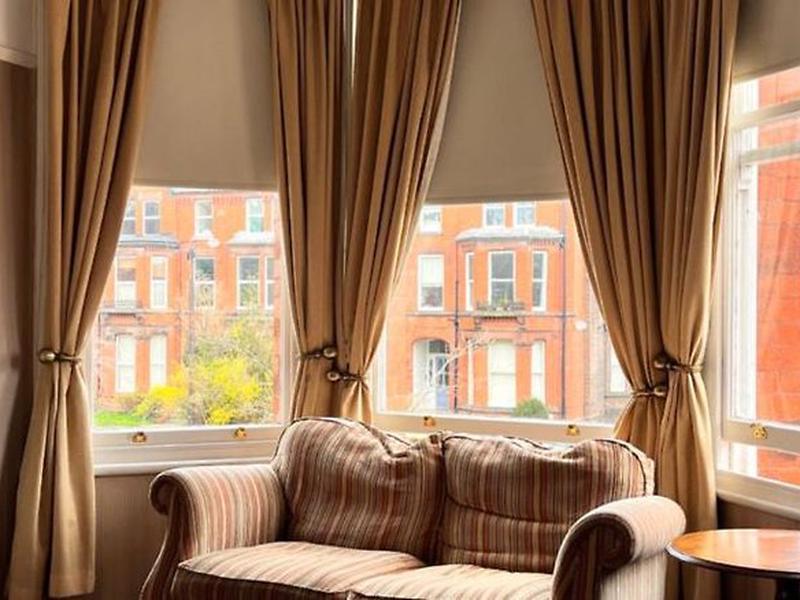 CD0106B595366B654C8C3714030FEE9B